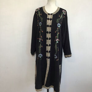 Raiment Fashions, Inc. Women India/Asian Design Black Embroidered Jacket L